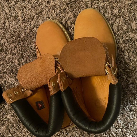 Timberlands - Picture 5 of 5